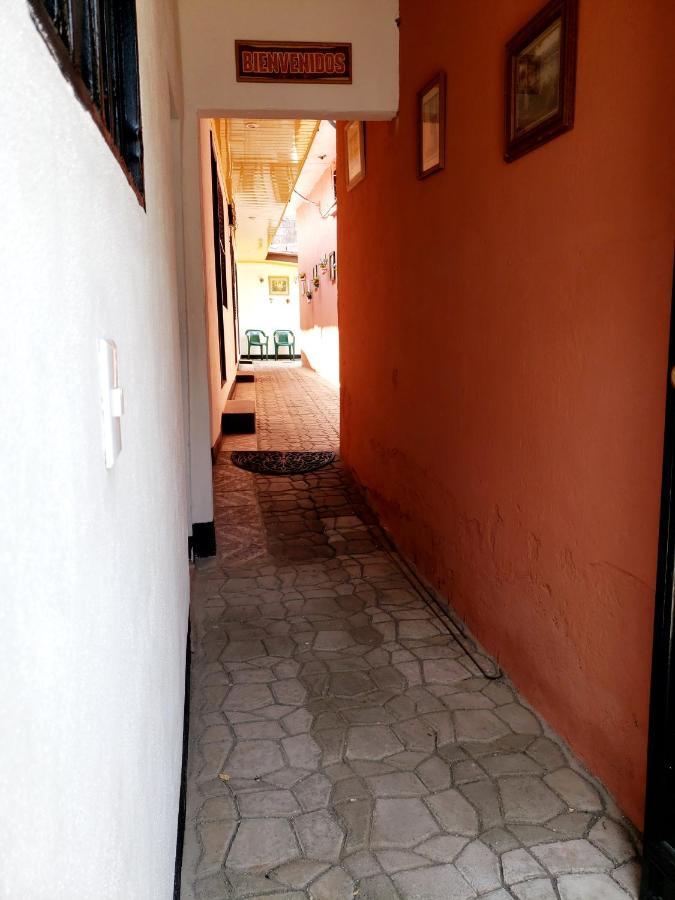 Judys Home - Bed And Breakfast Retalhuleu Luaran gambar