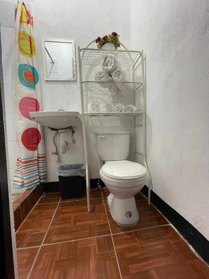 Judys Home - Bed And Breakfast Retalhuleu Luaran gambar